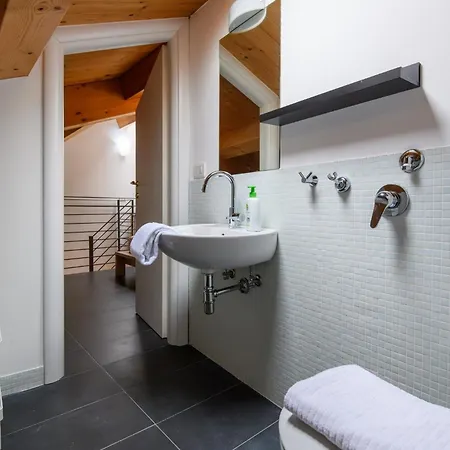 Guesthost - Branca 54 Flat In Center Of Apartment Pesaro